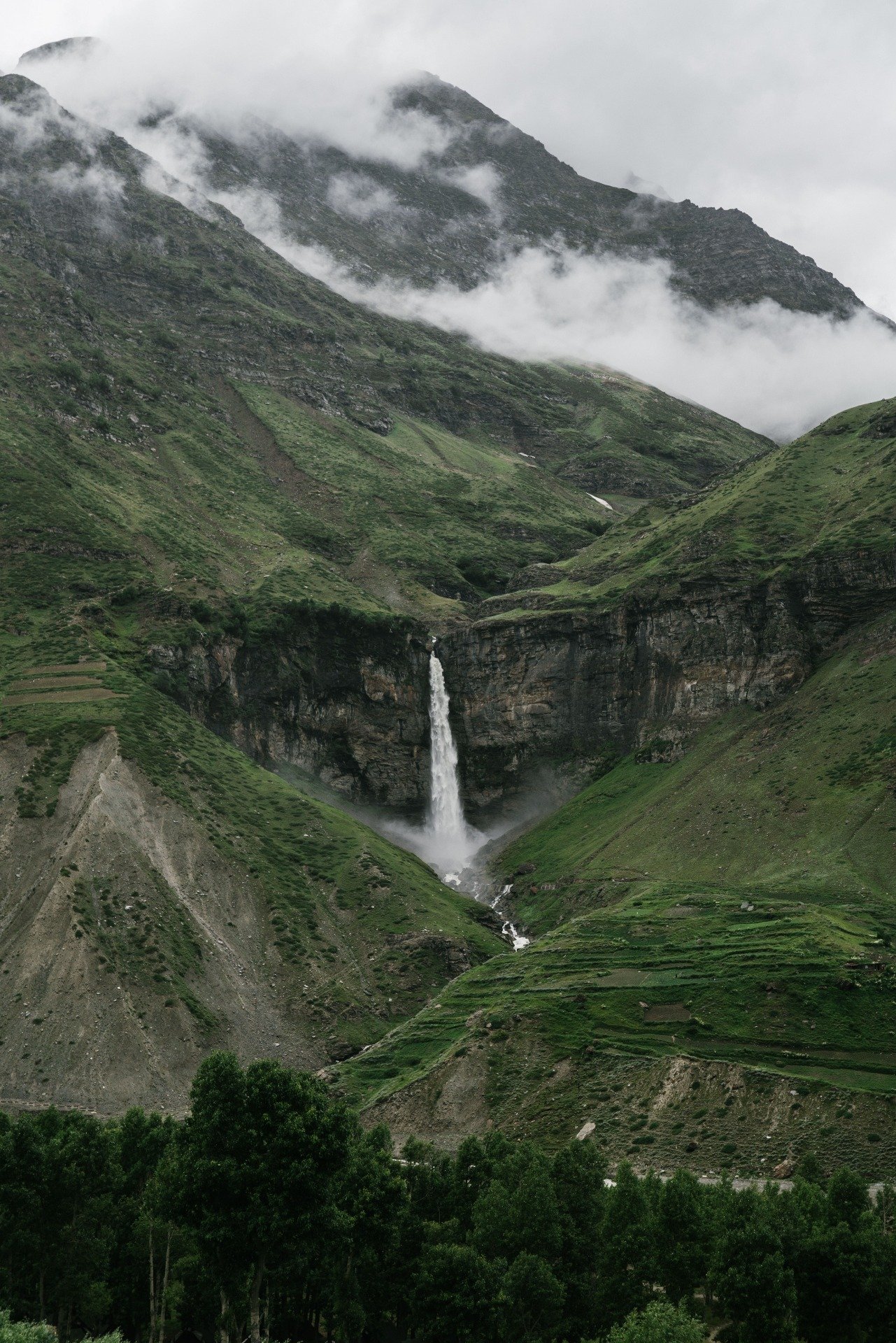 Sissu Waterfall