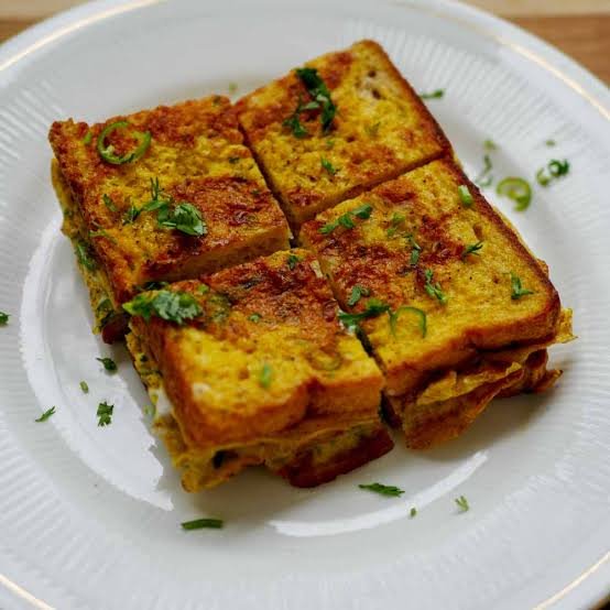 Masala Bread Omlette 