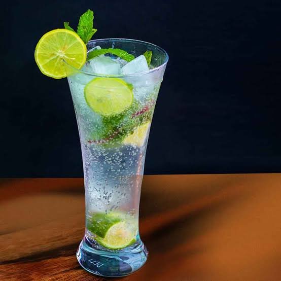 Fresh Lemon Soda / Water