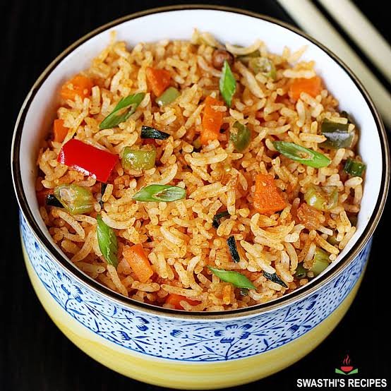 Veg Fried Rice / Schezwan Fried Rice 