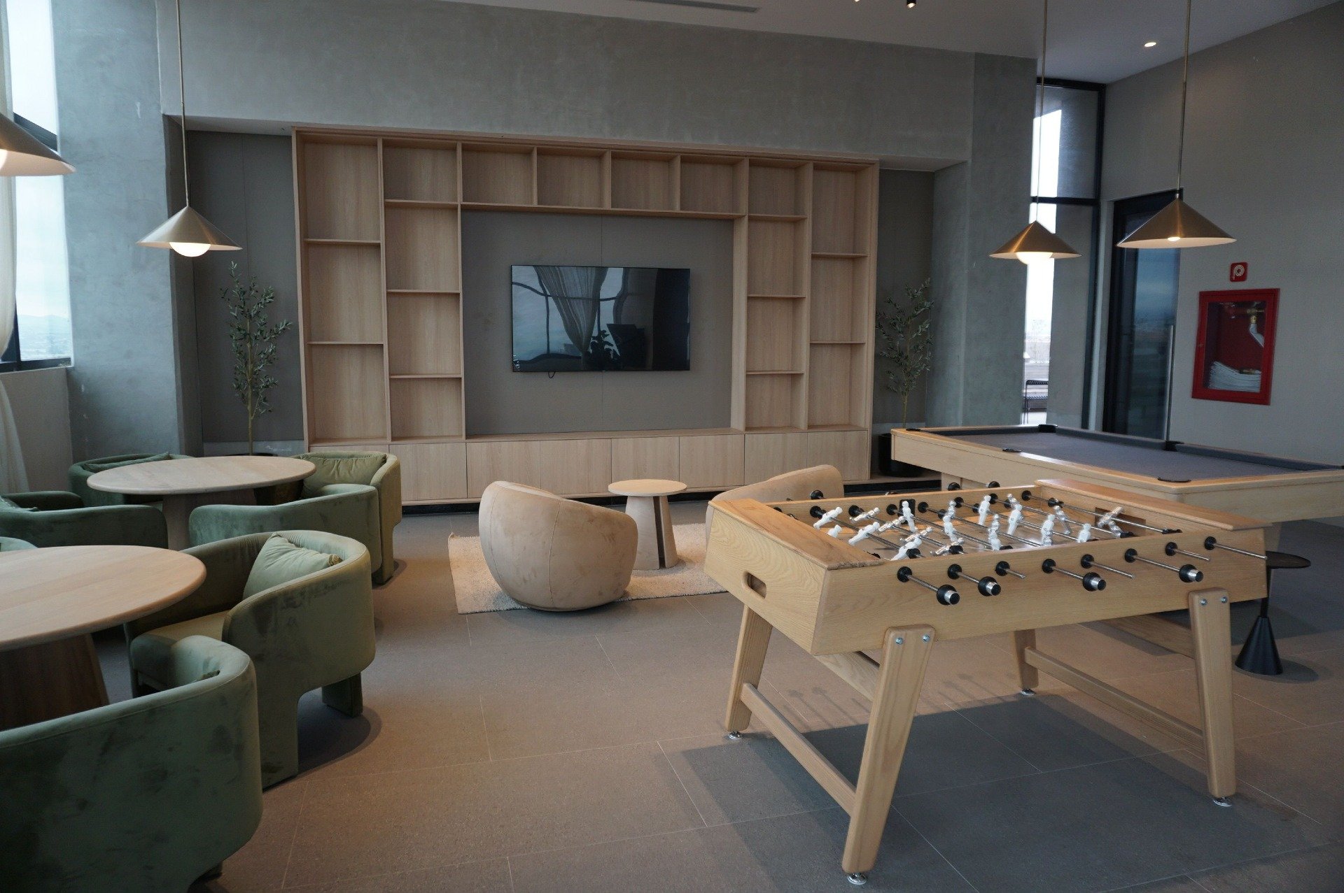 Indoor Games & Recreation Lounge