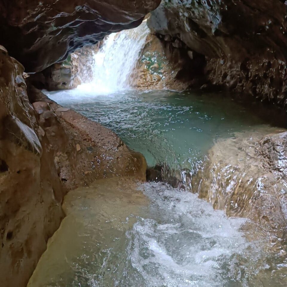 Robber’s Cave (Guchhupani)